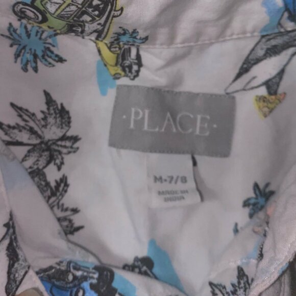 Sz.M(7/8)*Childrens Place*White Button-Front Shirt W/ Sharks-Print - Picture 2 of 3